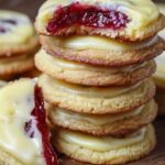 Cookies with Creamy White Chocolate Glaze