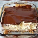 NO BAKE PEANUT BUTTER ECLAIR CAKE