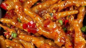 Spicy chicken feet