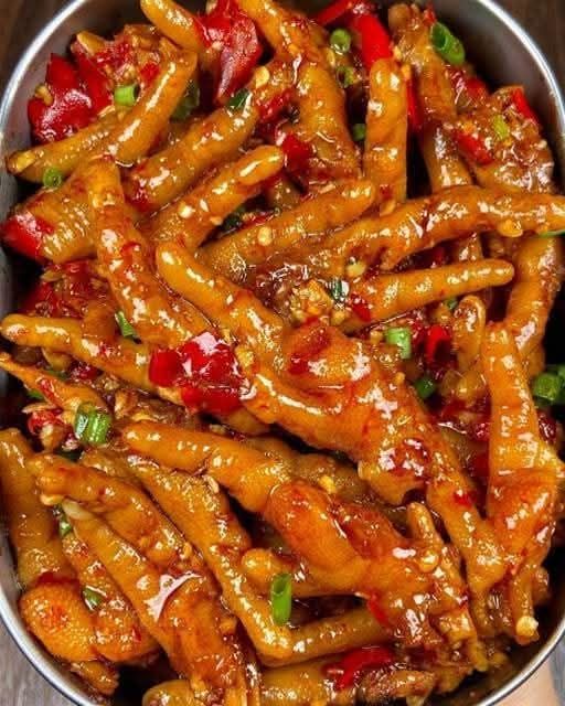 Spicy chicken feet